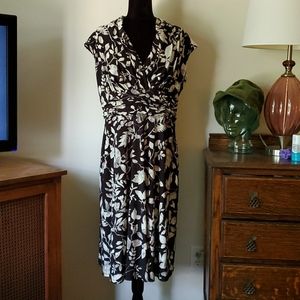 Sleeveless Dress Size 16